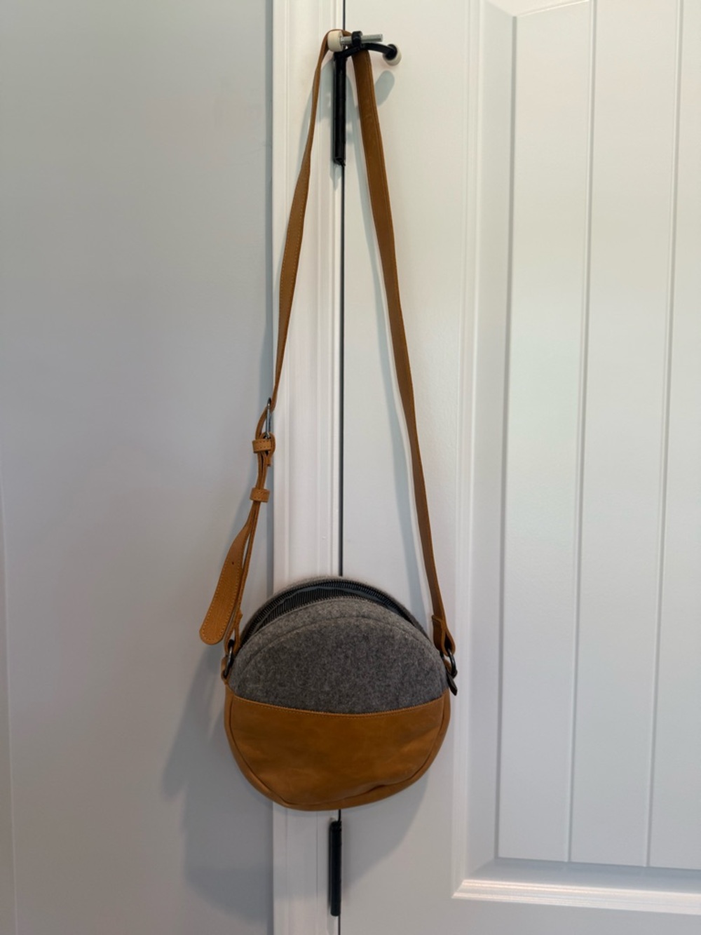 Hearth & Hand Round Crossbody Bag in Gray and Tan